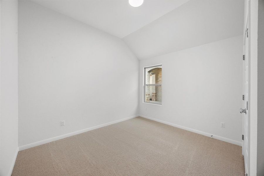 Spacious, unfurnished interior of a new home in Trinity Ranch, Elgin (Image 21).