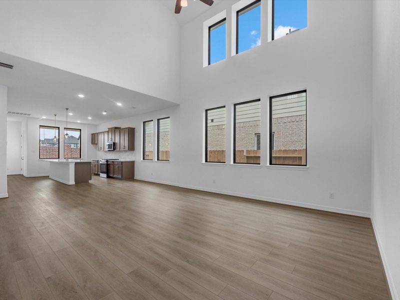 Spacious, unfurnished interior of a new home in Emory Glen, Magnolia (Image 14). Spacious, unfurnished interior of a new home in Emory Glen, Magnolia (Image 14).