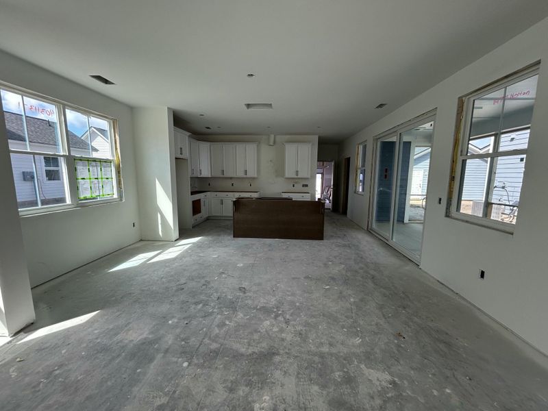 Spacious, unfurnished interior of a new home in , Summerville (Image 22).