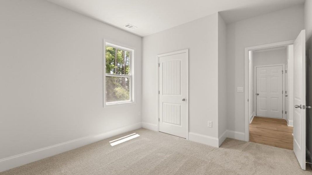 Spacious, unfurnished interior of a new home in Thalley Creek Estates, Cumming (Image 31). Spacious, unfurnished interior of a new home in Thalley Creek Estates, Cumming (Image 31).