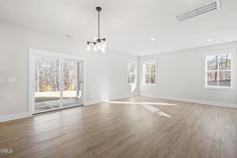 Family - From Kitchen - DSC04755