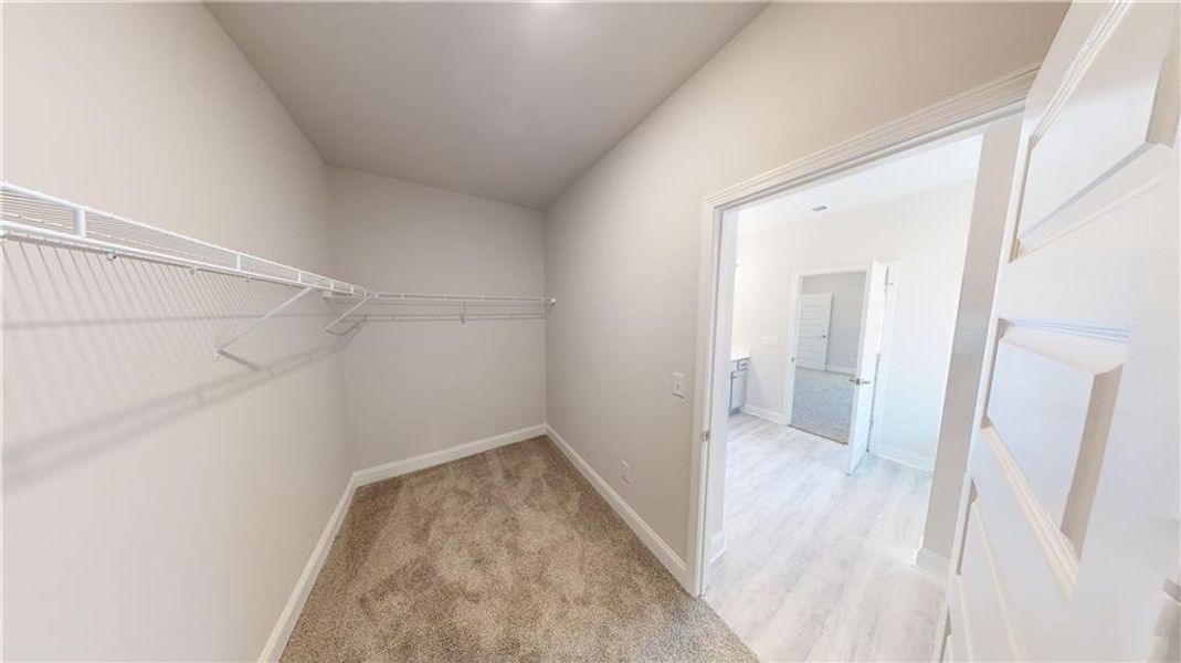 Spacious, unfurnished interior of a new home in Holliday Pass, Griffin (Image 17).