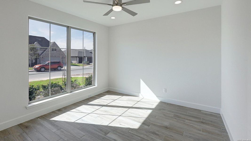 Spacious, unfurnished interior of a new home in Alsatian Oaks, Castroville (Image 25).