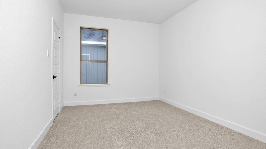 Spacious, unfurnished interior of a new home in Austin Point, Richmond (Image 19).