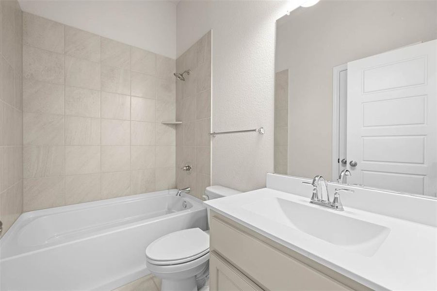 4537 Aralia- Bathroom-1 4537 Aralia- Bathroom-1