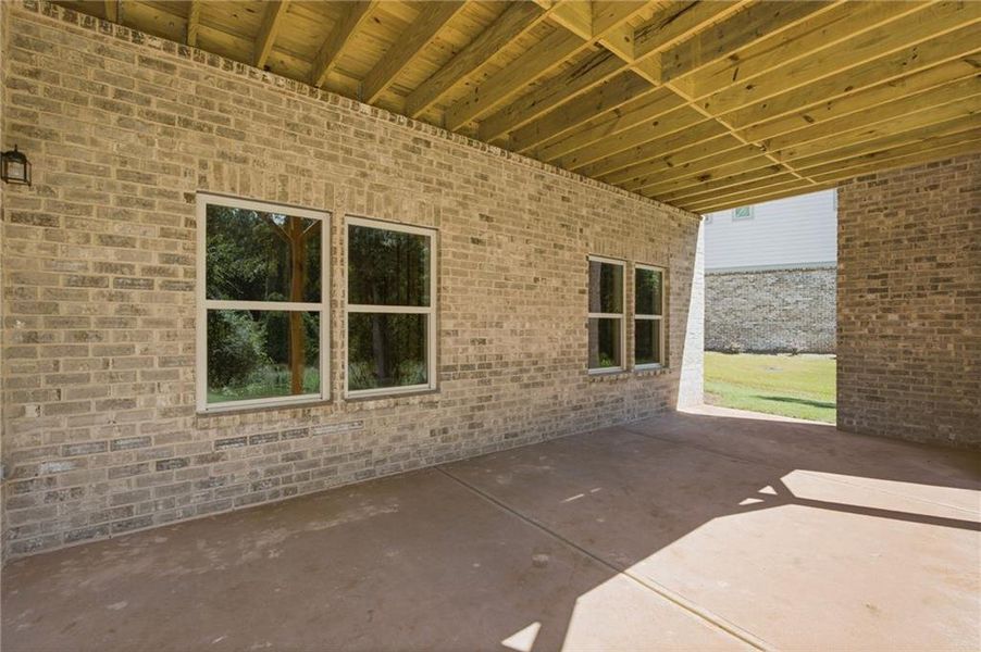Exterior details and patio area of a home in , Jefferson (Image 38).