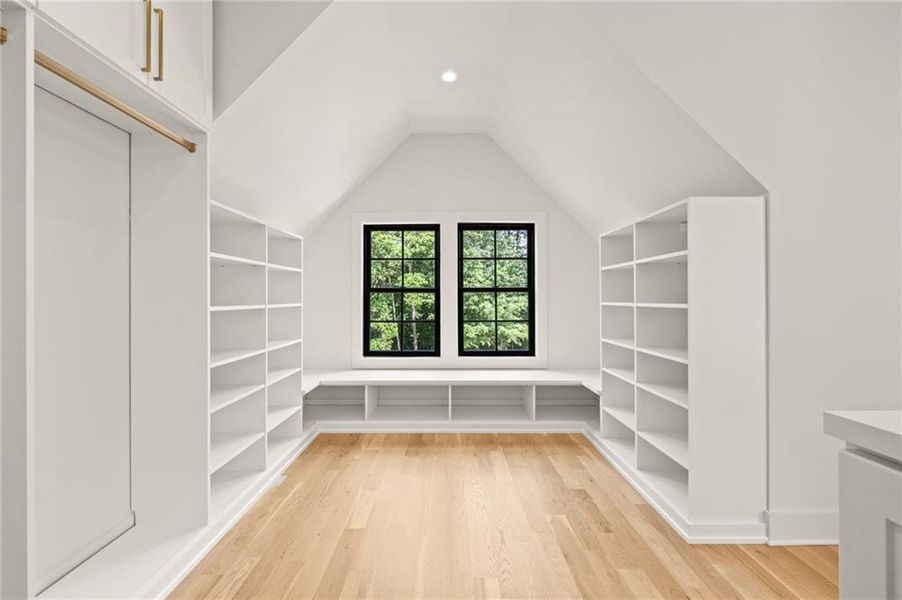 Spacious, unfurnished interior of a new home in , Marietta (Image 59).