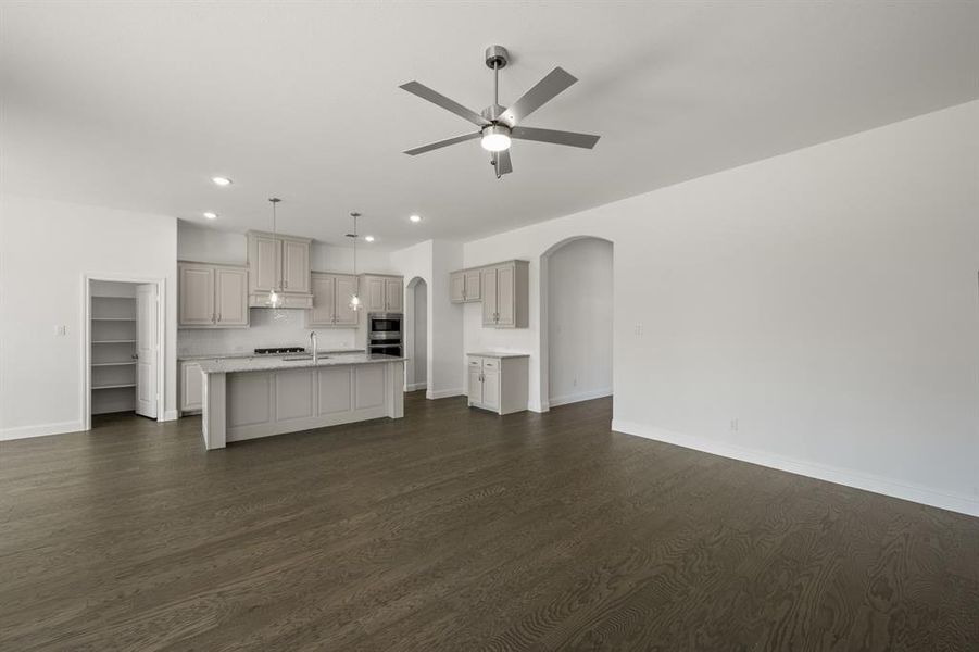 220 Pine Leaf- Living Room-2 220 Pine Leaf- Living Room-2