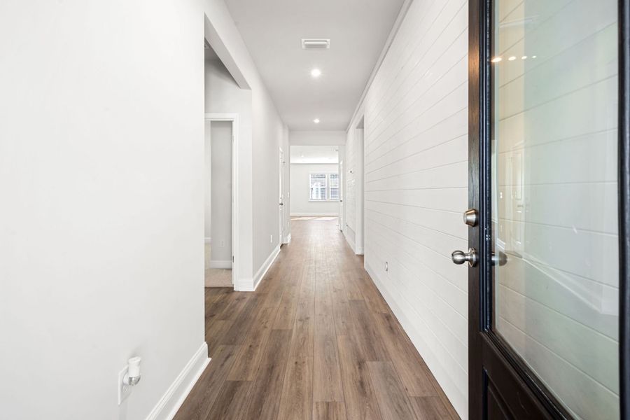 Spacious, unfurnished interior of a new home in Salem Bay, Beaufort (Image 18).