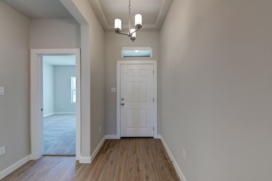 Spacious, unfurnished interior of a new home in The Woodlands, Mico (Image 10).