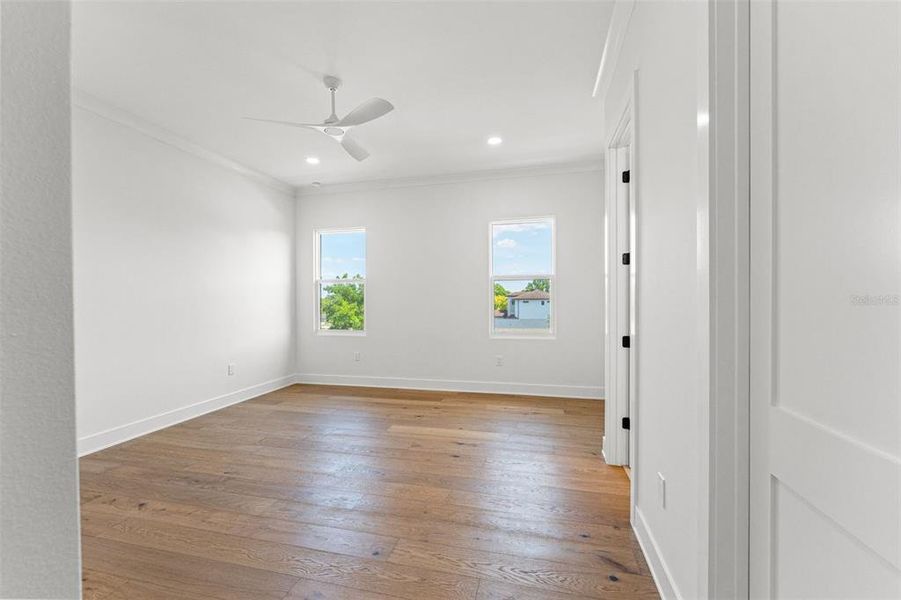 Spacious, unfurnished interior of a new home in , Tampa (Image 34).