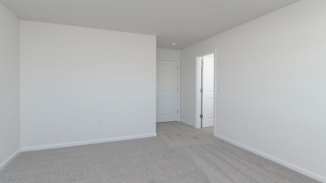Spacious, unfurnished interior of a new home in Hunter's Branch, Hopkins (Image 23).