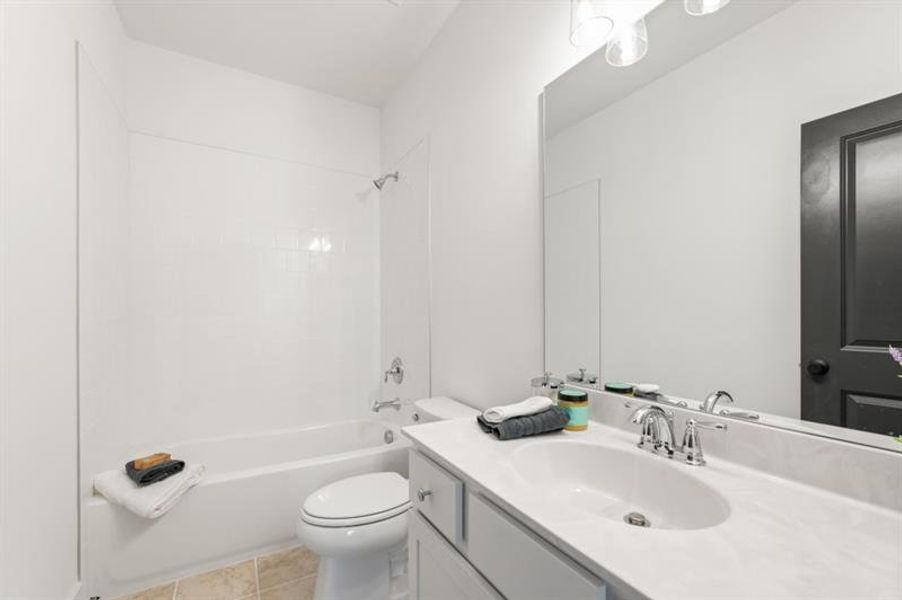 Furnished interior view inside a new home in Arden on Lanier, Cumming (Image 26).