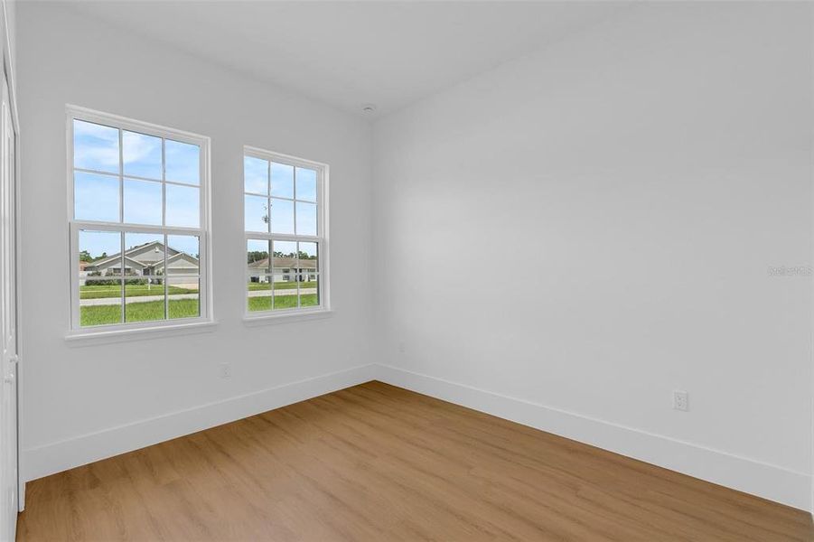 Spacious, unfurnished interior of a new home in , Ocala (Image 30).