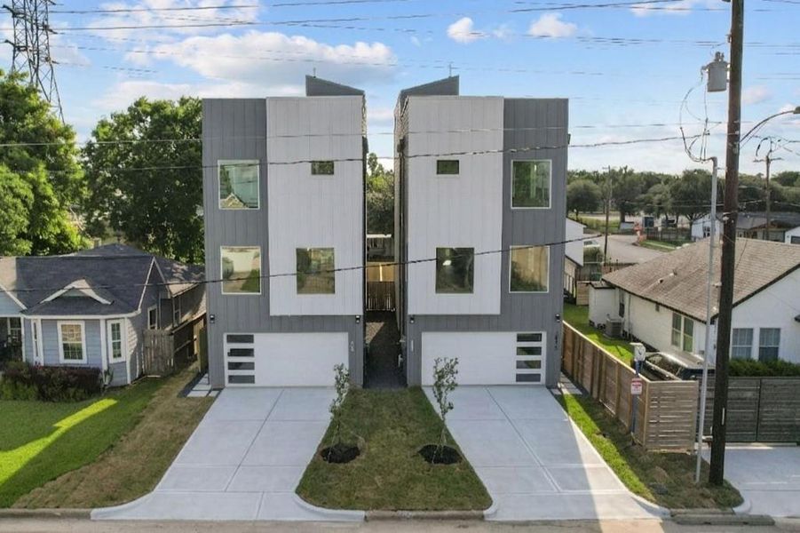 Front exterior of a new home in , Houston, TX, highlighting curb appeal (Image 25).