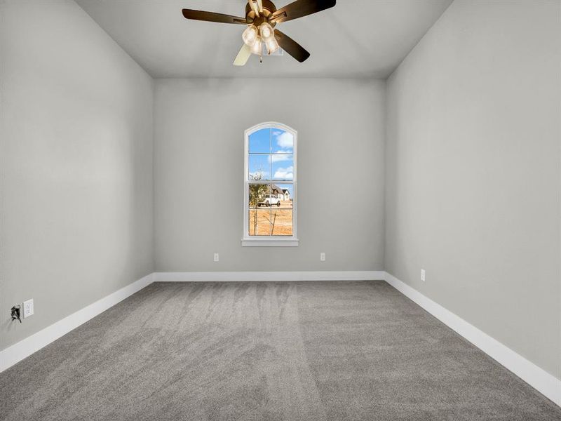 Spacious, unfurnished interior of a new home in , Weatherford (Image 36).