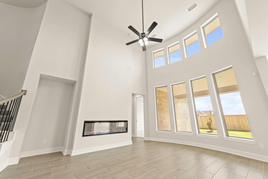 Representative image. Features, specifications, selections and colors may vary.