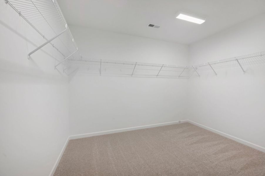 Spacious, unfurnished interior of a new home in Providence Creek, Fuquay Varina (Image 23).