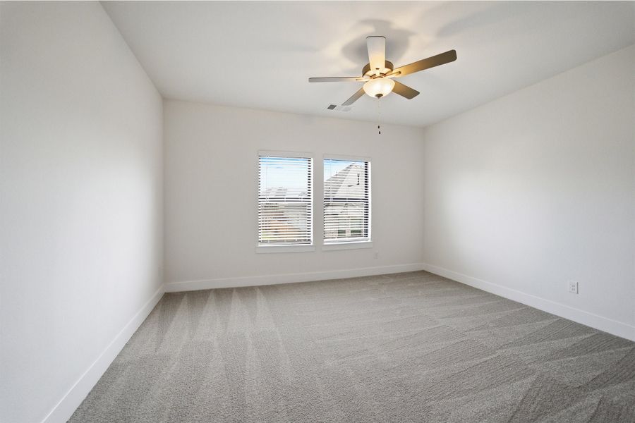 Spacious, unfurnished interior of a new home in Sonoma Verde, Rockwall (Image 75).