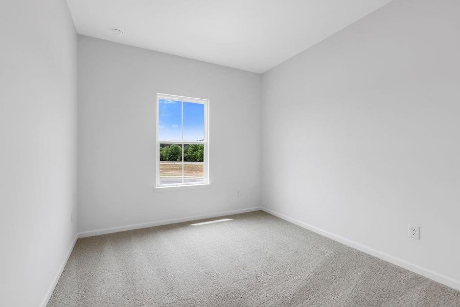 Spacious, unfurnished interior of a new home in Three Rivers, Rome (Image 13).