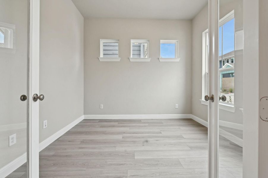 Photo is not of the actual home but is an inspirational photo of builder’s model home and may depict options, furnishings, and/or decorator features that are not included. Photo is not of the actual home but is an inspirational photo of builder’s model home and may depict options, furnishings, and/or decorator features that are not included.