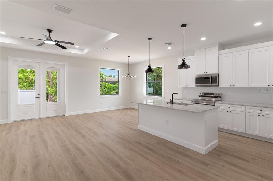 Spacious, unfurnished interior of a new home in , Venice (Image 13).