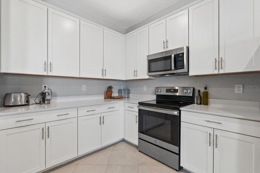Furnished interior view inside a new home in , Englewood (Image 36).
