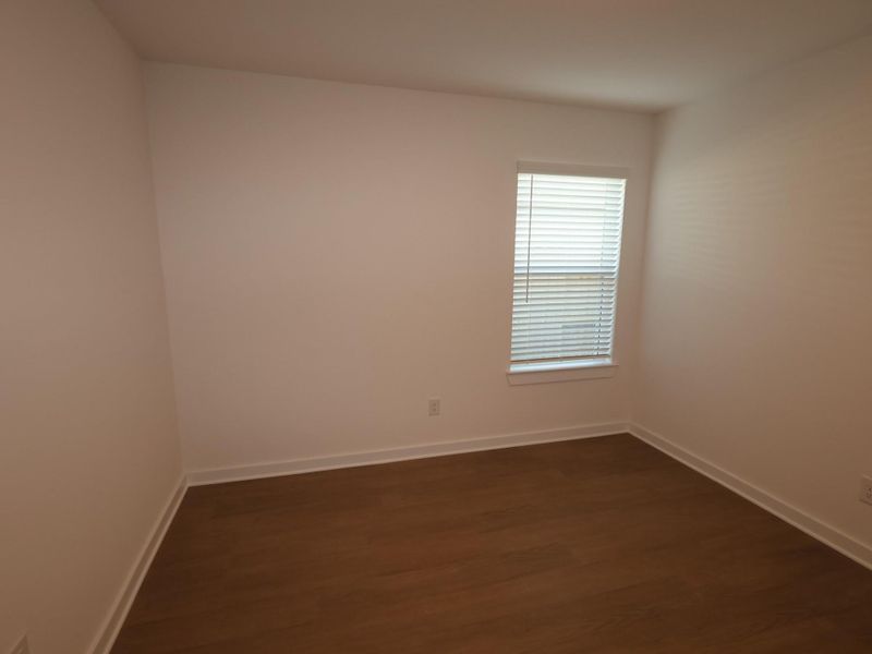 Spacious, unfurnished interior of a new home in Ambrose, La Marque (Image 27).