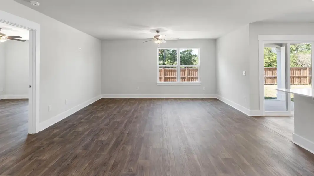 Spacious, unfurnished interior of a new home in Mariners Reach, Bolivia (Image 16). Spacious, unfurnished interior of a new home in Mariners Reach, Bolivia (Image 16).
