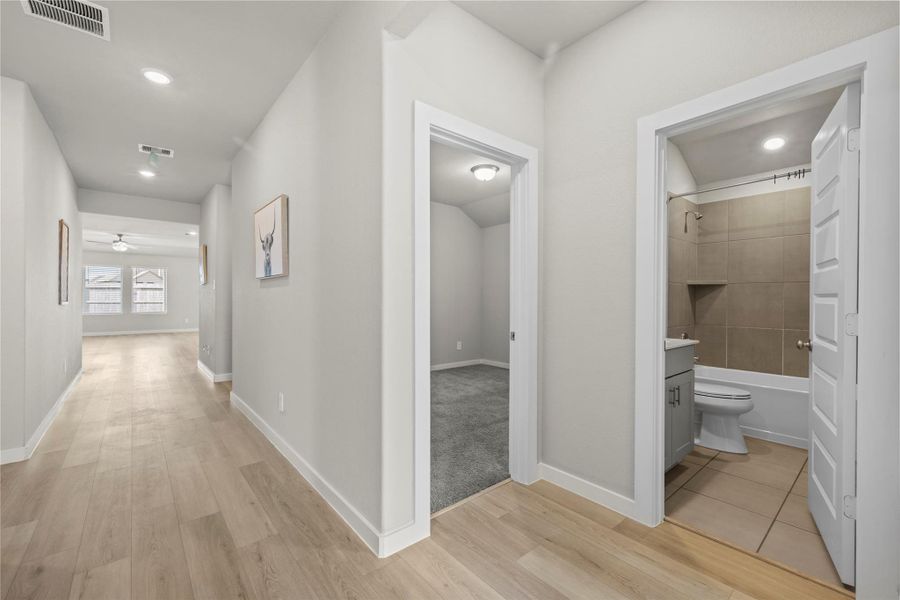 Spacious, unfurnished interior of a new home in Wall Street Village, Richmond (Image 28).