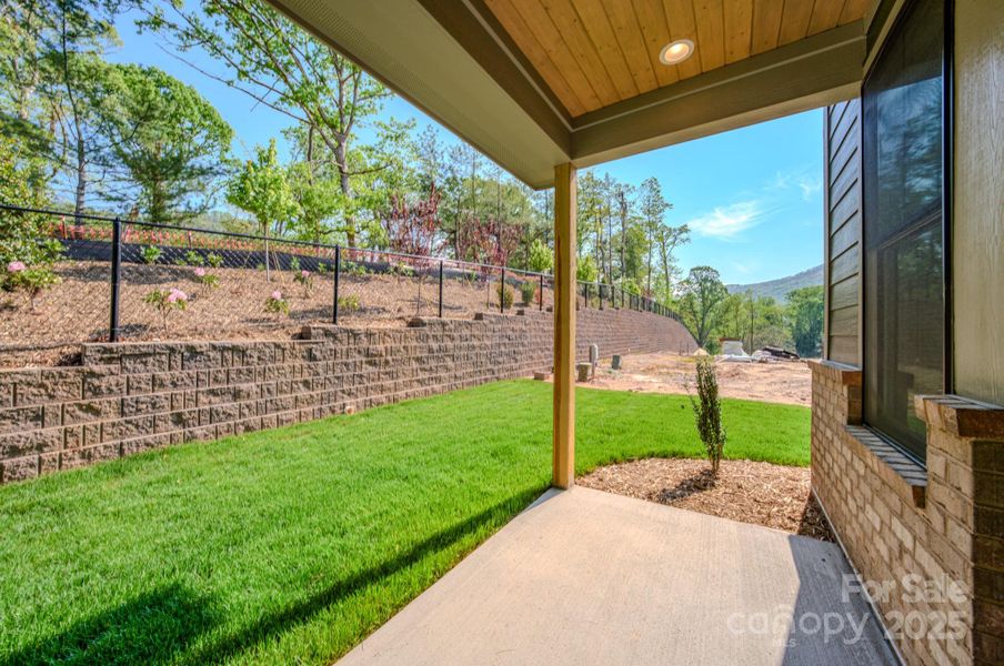 Image 14 of a home in .