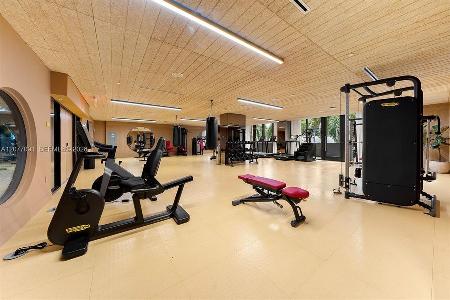 Community amenities in , Miami (Image 42).