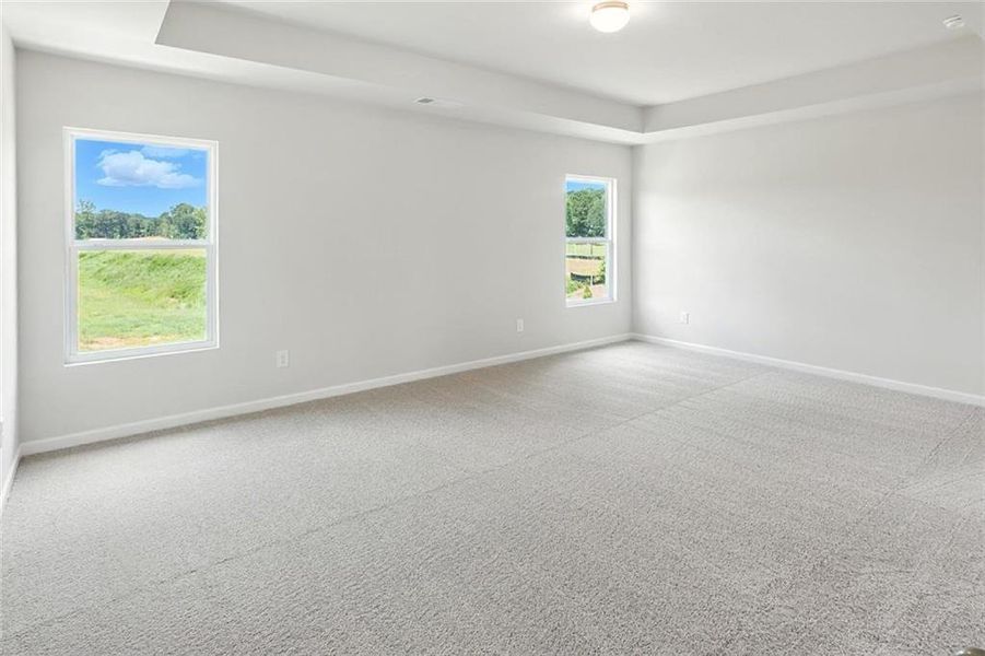 Spacious, unfurnished interior of a new home in Hampton Ridge, Jefferson (Image 19).