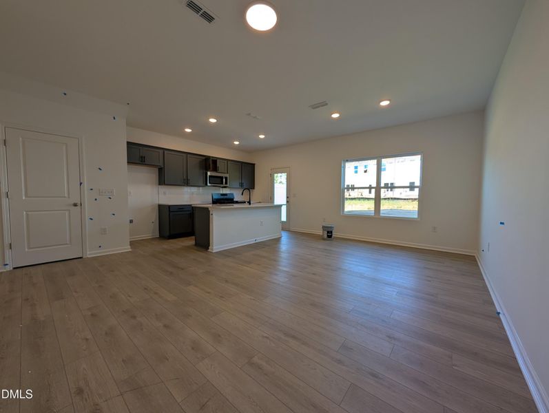 PXL_20250918_163043255