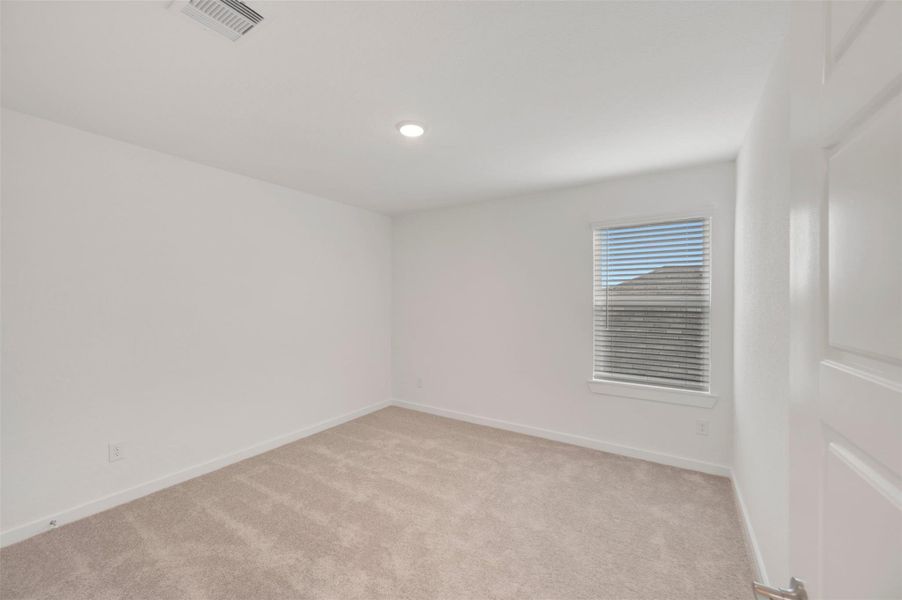 Spacious, unfurnished interior of a new home in Ambrose, La Marque (Image 22).