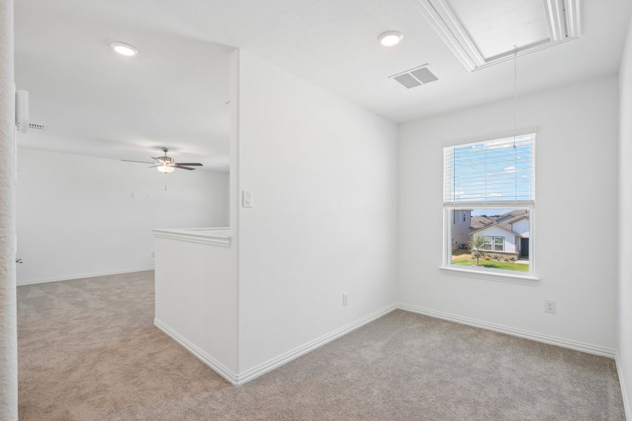 Spacious, unfurnished interior of a new home in River Ridge, Crandall (Image 34). Spacious, unfurnished interior of a new home in River Ridge, Crandall (Image 34).