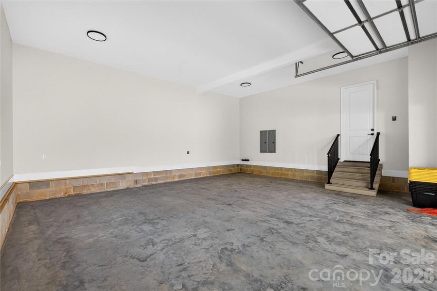 Spacious, unfurnished interior of a new home in , Charlotte (Image 25).