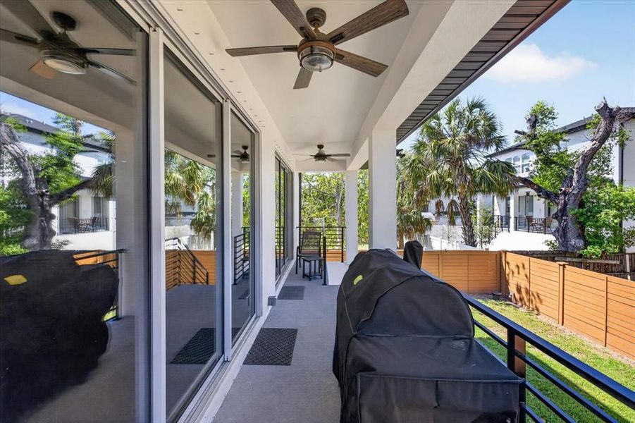 Exterior details and patio area of a home in , Tampa (Image 31).
