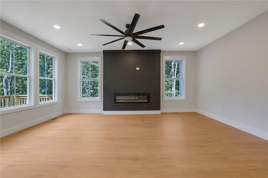 Spacious, unfurnished interior of a new home in , Dallas (Image 17).