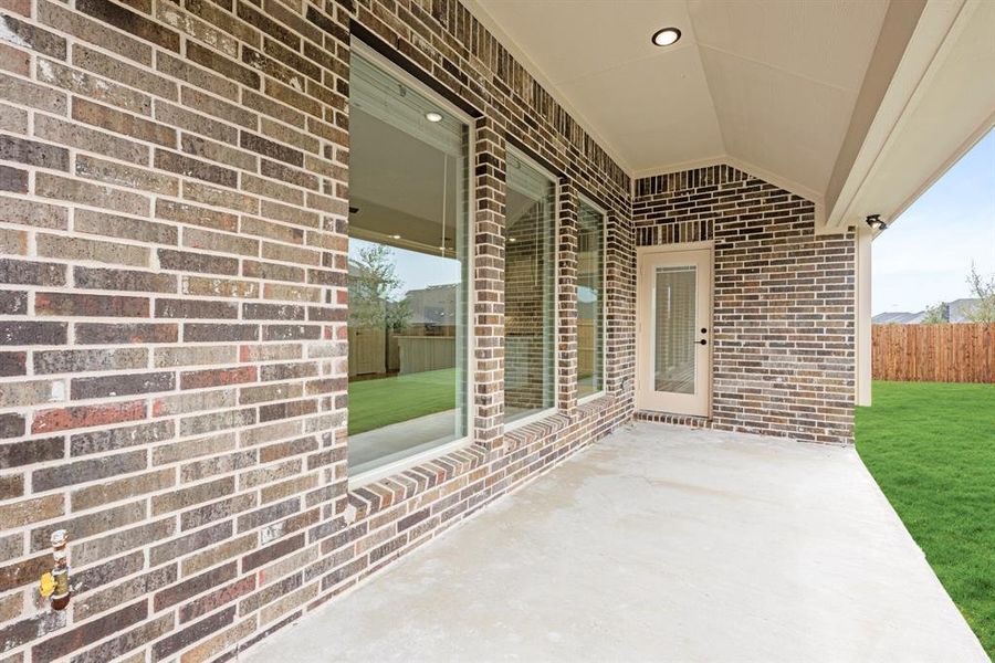 Image 30 of a home in West Crossing. Image 30 of a home in West Crossing.