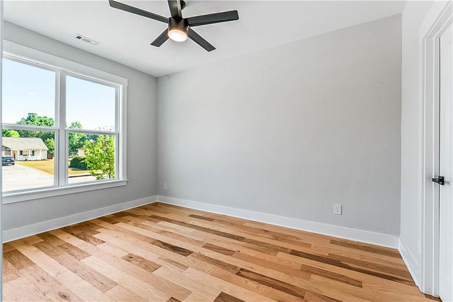Spacious, unfurnished interior of a new home in , Hampton (Image 25).