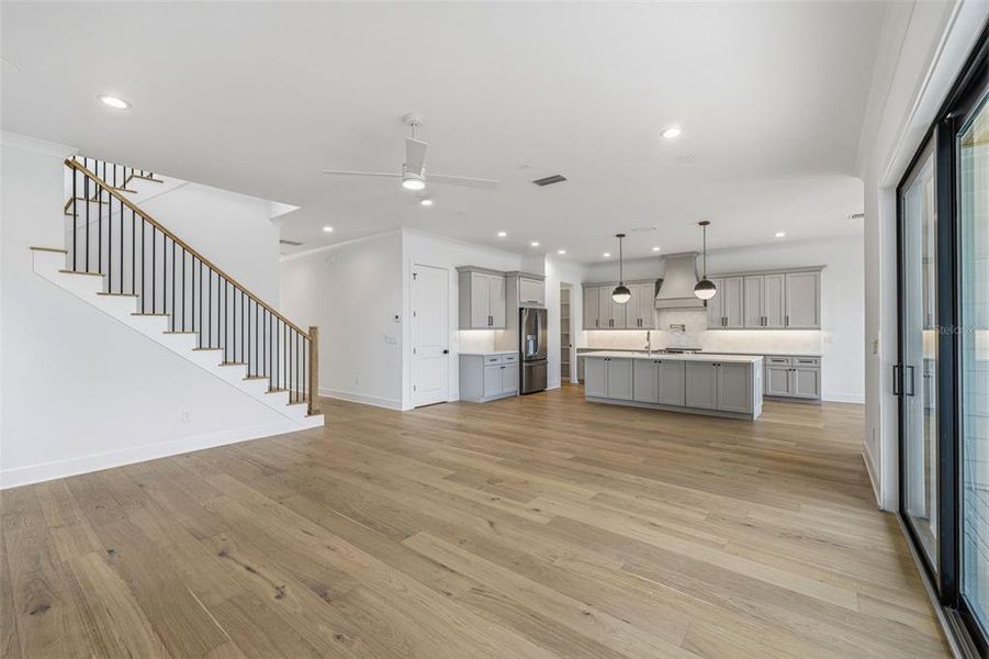 Spacious, unfurnished interior of a new home in , Tampa (Image 29).