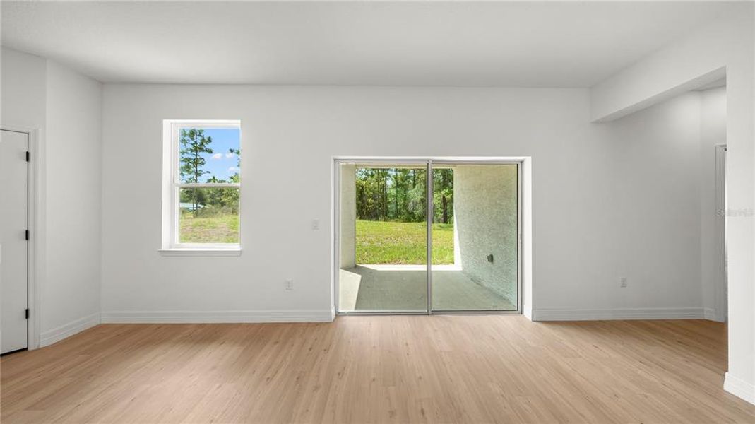 Spacious, unfurnished interior of a new home in , Citrus Springs (Image 26).