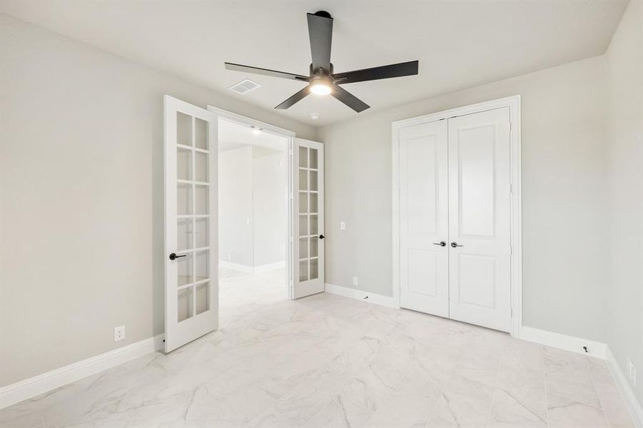 Spacious, unfurnished interior of a new home in Ridgepoint, Midlothian (Image 30).