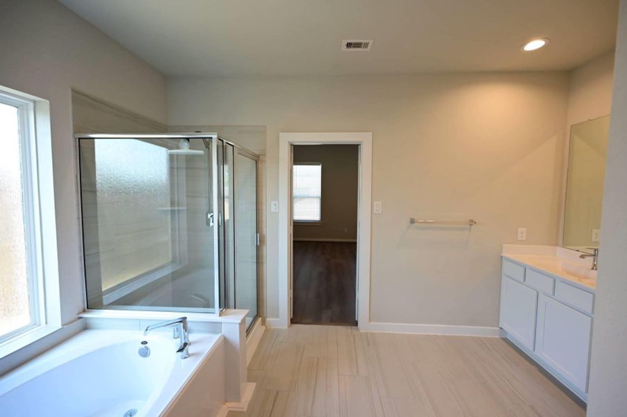 Furnished interior view inside a new home in Oakwood, Tomball (Image 8). Furnished interior view inside a new home in Oakwood, Tomball (Image 8).