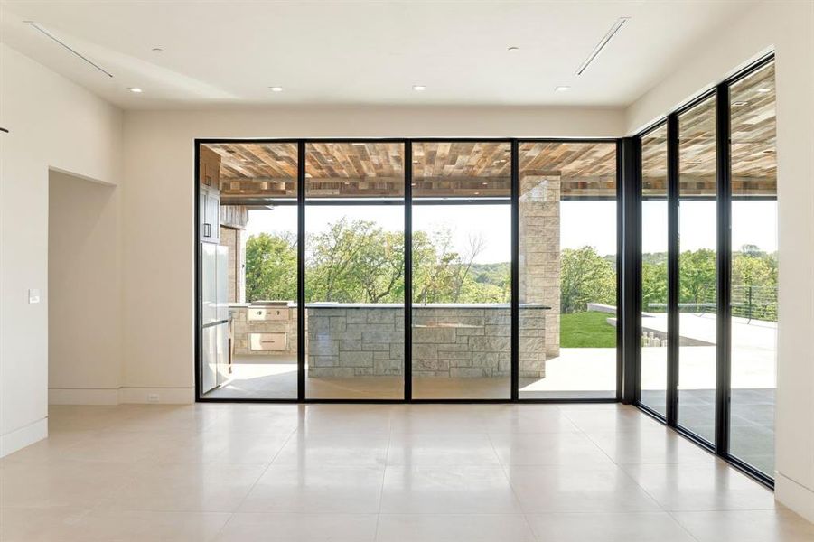 Spacious, unfurnished interior of a new home in , Southlake (Image 16).