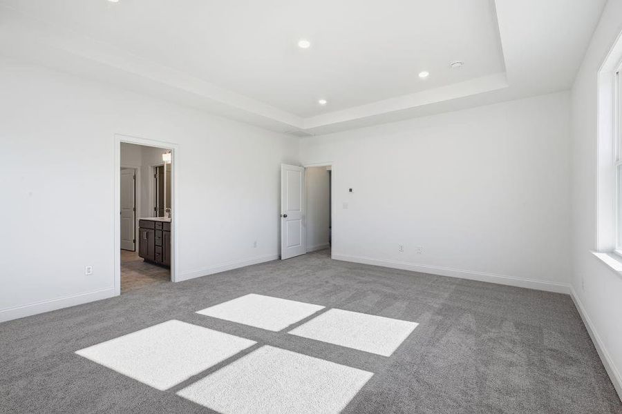 Spacious, unfurnished interior of a new home in Oakmead, Buford (Image 22).