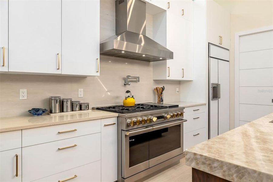 Furnished interior view inside a new home in , Sarasota (Image 15).