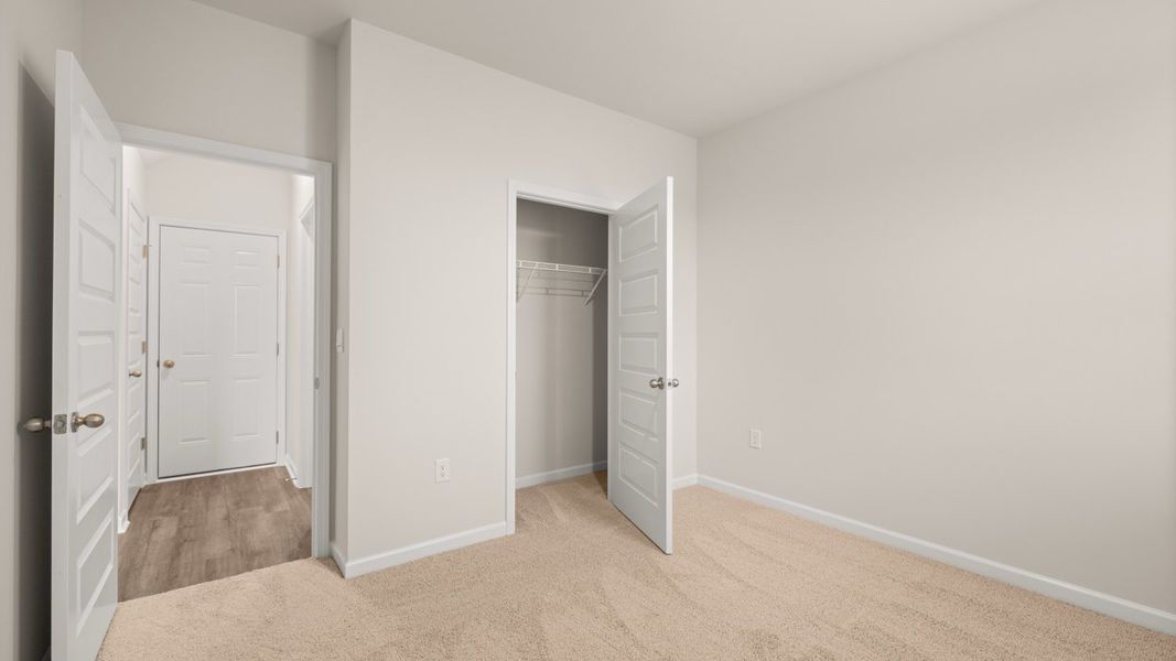Spacious, unfurnished interior of a new home in Captain's Corner, Grovetown (Image 15).