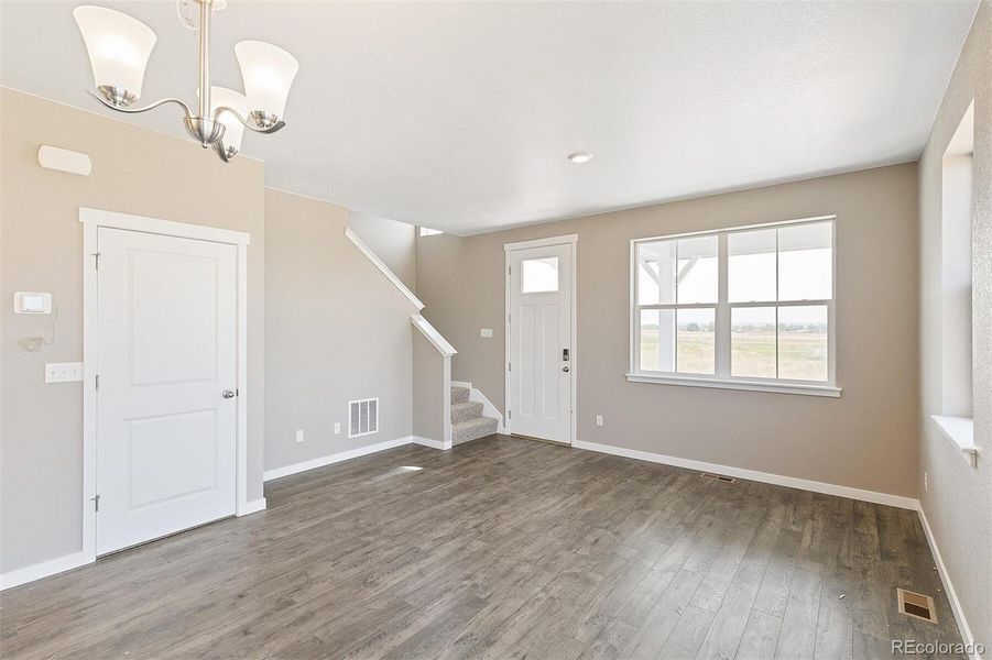 Spacious, unfurnished interior of a new home in Settlers Crossing, Commerce City (Image 15). Spacious, unfurnished interior of a new home in Settlers Crossing, Commerce City (Image 15).